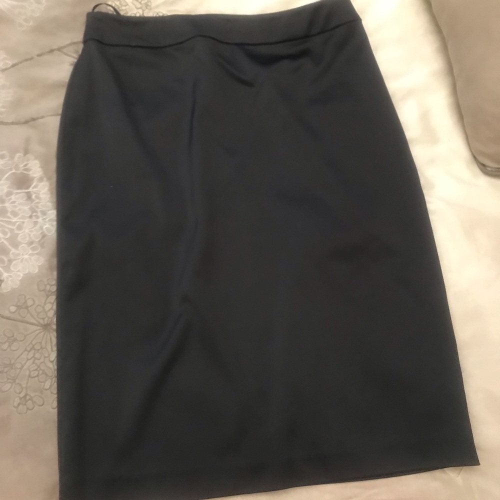 black skirt
